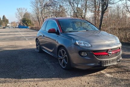 Opel Adam 136.000 km 6.450 &euro; stuttgart 70469
