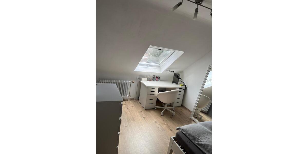 Reihenhaus Schömberg - 7 Zimmer, 160 m&sup2;, 480.000&euro; | Angebot:26616505