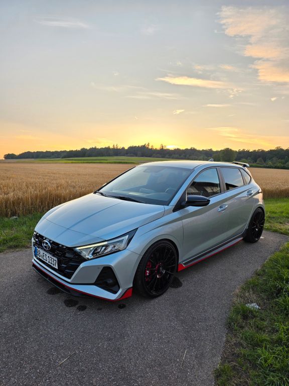 i20