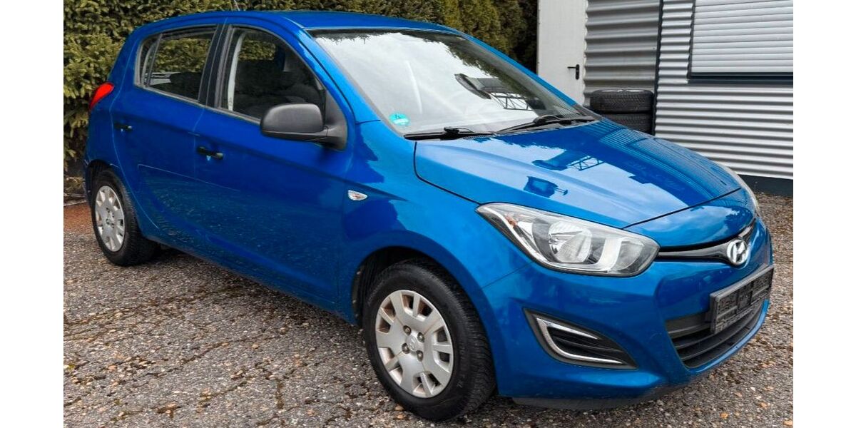 Hyundai i20 139.363 km 4.790 &euro; Sindelfingen 71065
