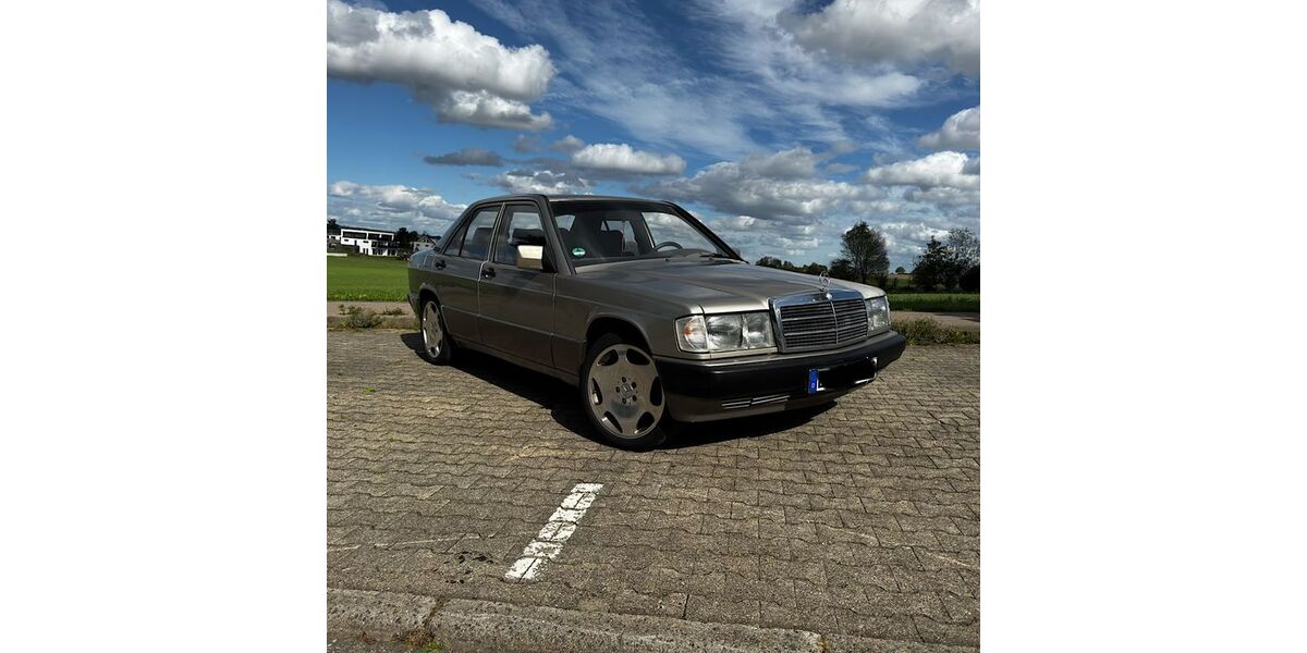 Mercedes-Benz 190 226.000 km 2.699 &euro; Hildrizhausen 71157