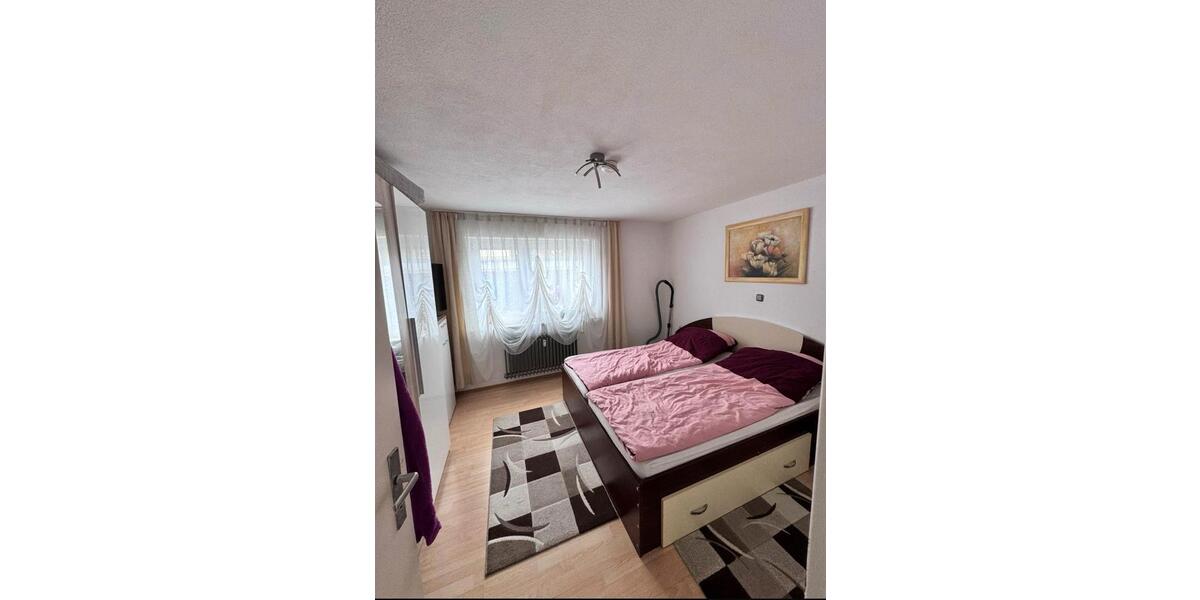 Erdgeschoßwohnung Metzingen - 4 Zimmer, 79 m&sup2;, 300.000&euro; | Angebot:24302643