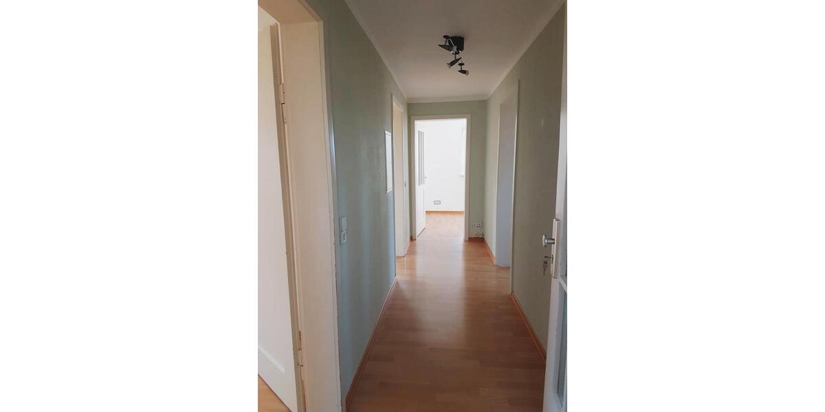Dachgeschoßwohnung Mühlacker - 3 Zimmer, 59 m&sup2;, 600&euro; | Angebot:26113556