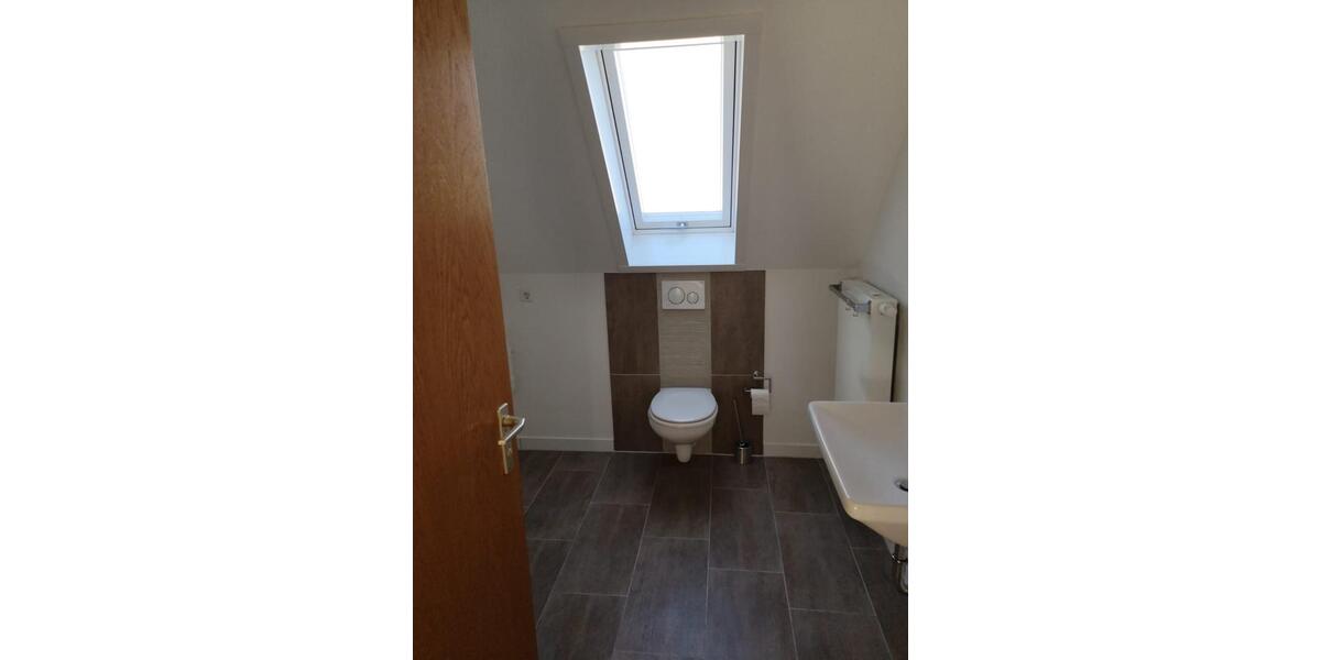 Dachgeschoßwohnung Bietigheim-Bissingen Bissingen - 3 Zimmer, 75 m&sup2;, 1.100&euro; | Angebot:27625228