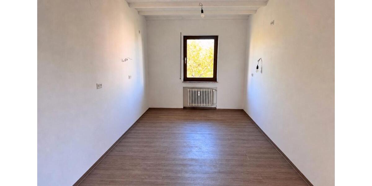 Etagenwohnung Pliezhausen - 4 Zimmer, 109 m&sup2;, 1.380&euro; | Angebot:26423371
