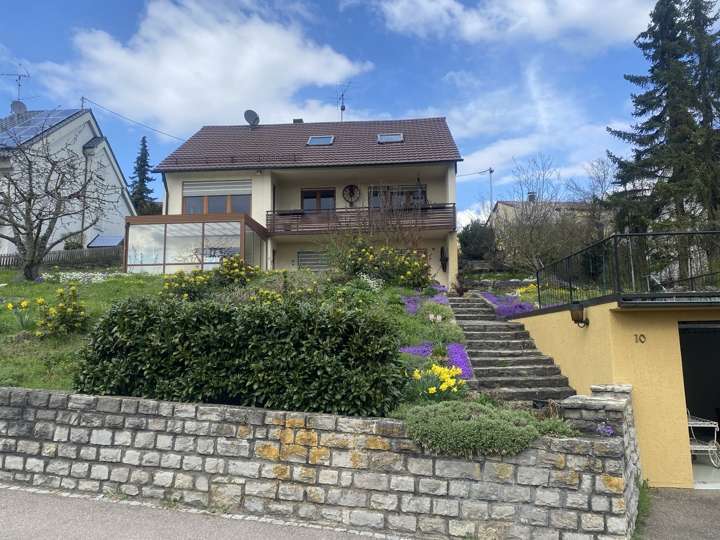 Haus zum Kaufen in Weissach Flacht 510.000 € 212 m²
