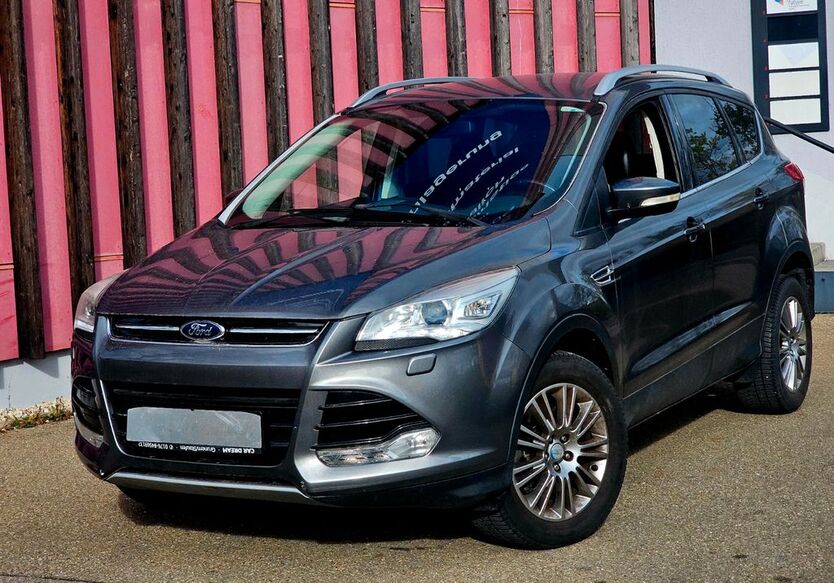 Ford Kuga 122.455 km 10.490 € Reutlingen 72760