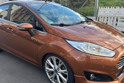 Ford Fiesta 87.000 km 7.999 € Ditzingen 71254