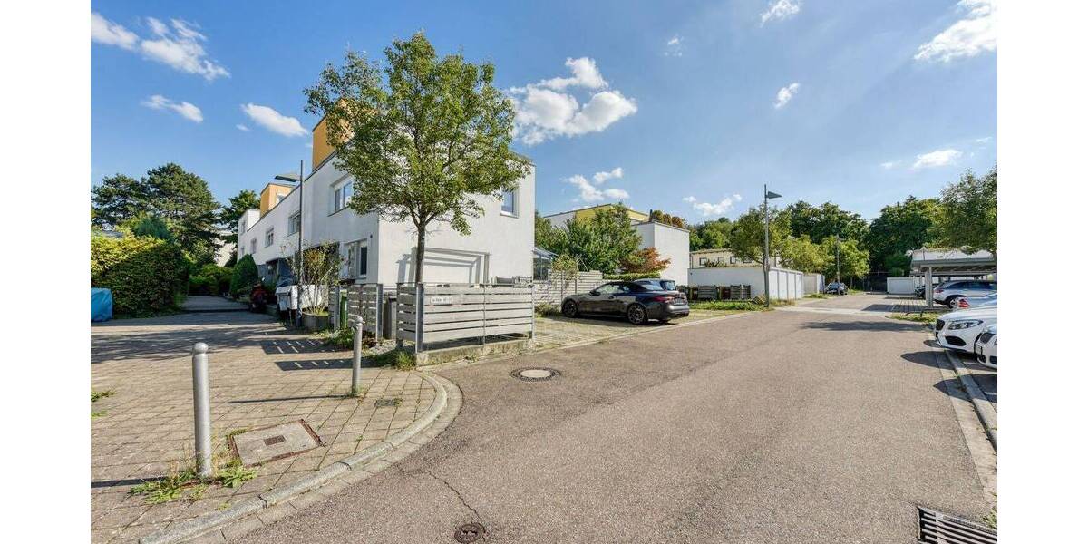 Reihenmittelhaus Stuttgart Zuffenhausen - 4 Zimmer, 119 m&sup2;, 700.000&euro; | Angebot:22449949