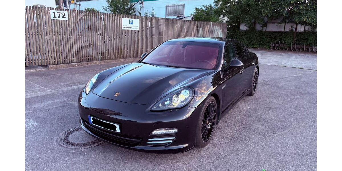 Porsche Panamera 109.000 km 33.200 &euro; Tübingen 72076
