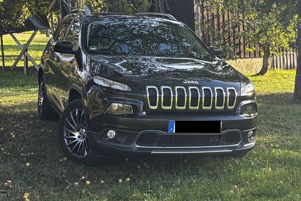 Jeep Cherokee 195.000 km 9.250 &euro; Reutlingen 72762