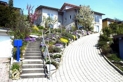 Haus Simmozheim - 7 Zimmer, 143 m&sup2;, 2.050&euro; | Angebot:24786911