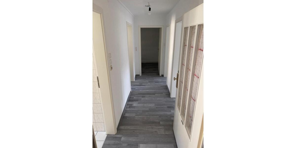 Etagenwohnung Ludwigsburg Eglosheim - 3 Zimmer, 64 m&sup2;, 1.100&euro; | Angebot:25977699