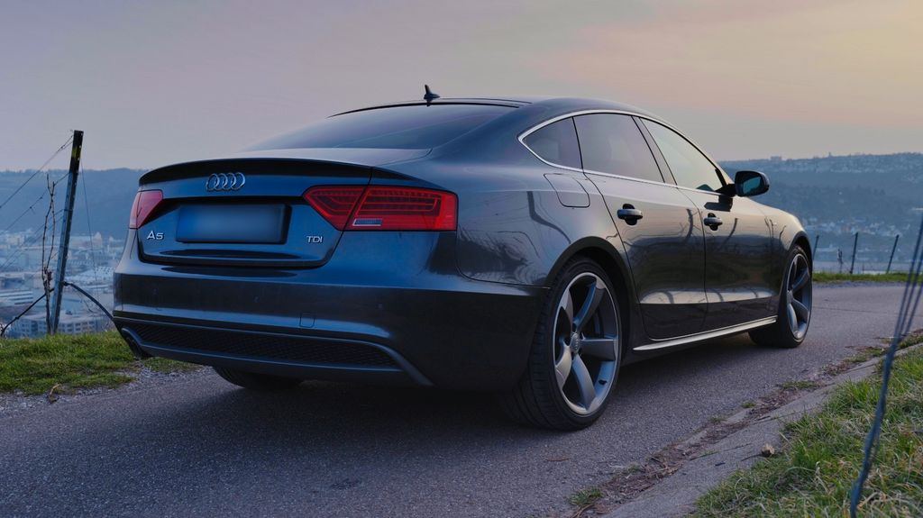 Audi A5 180.000 km 14.400 &euro; Esslingen am Neckar 73728