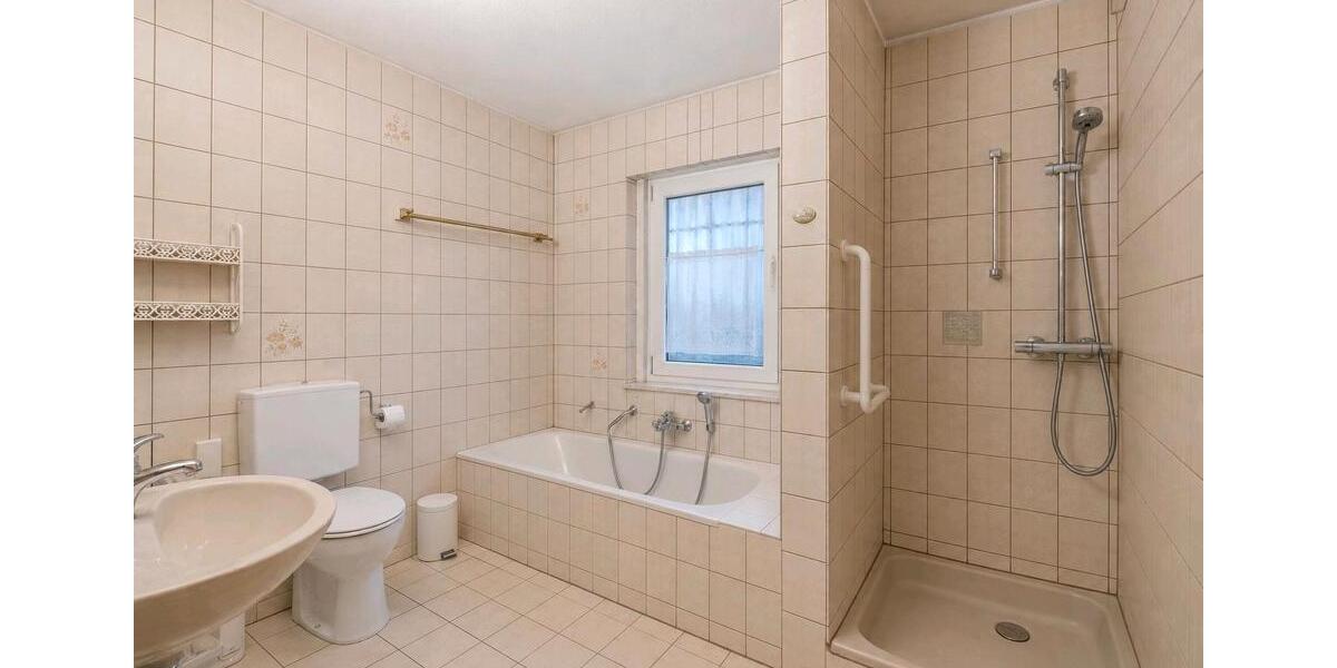 Einfamilienhaus Rottenburg am Neckar - 2 Zimmer, 98 m&sup2;, 1.200&euro; | Angebot:27623332