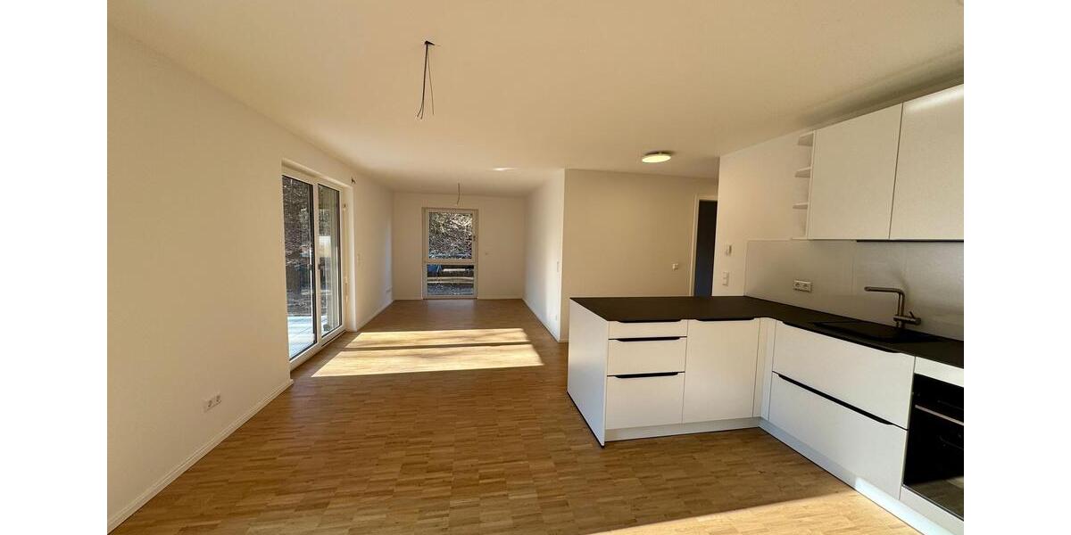 Erdgeschoßwohnung Remseck am Neckar - 3 Zimmer, 80 m&sup2;, 1.550&euro; | Angebot:26348643