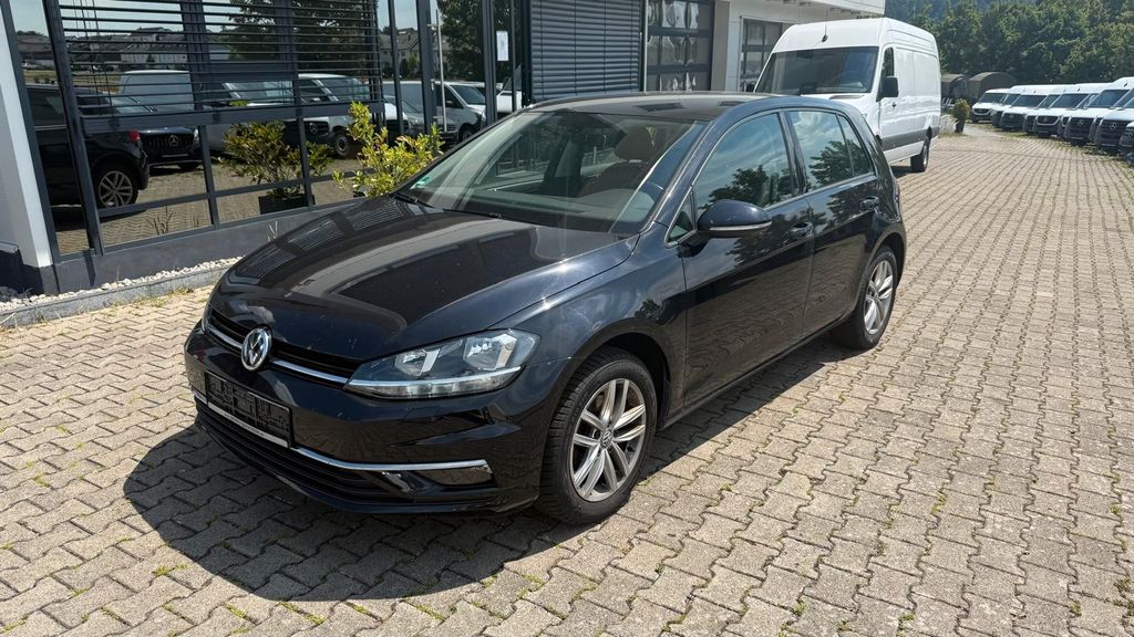 VW Golf 75.000 km 15.500 &euro; Nufringen 71154