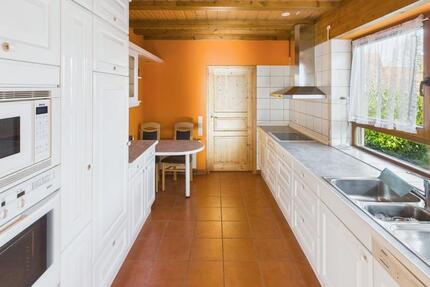 Haus Sindelfingen Sindelfingen (Stadt) - 7 Zimmer, 266 m&sup2;, 995.000&euro; | Angebot:25219763