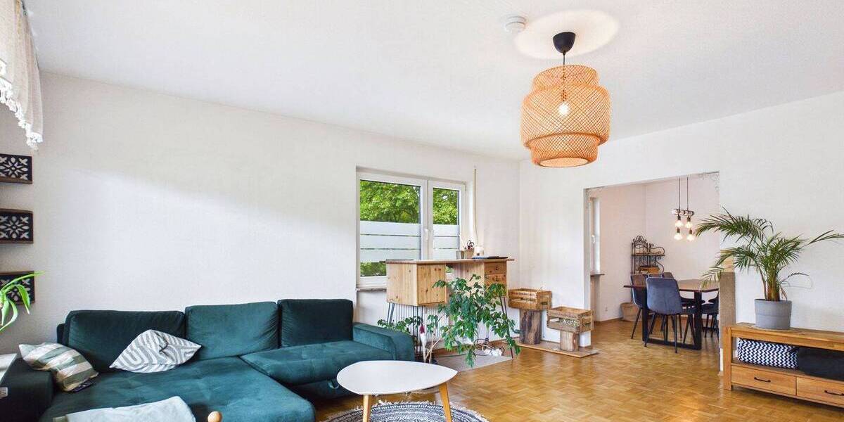 Etagenwohnung Leonberg - 3 Zimmer, 93 m&sup2;, 349.000&euro; | Angebot:26879142