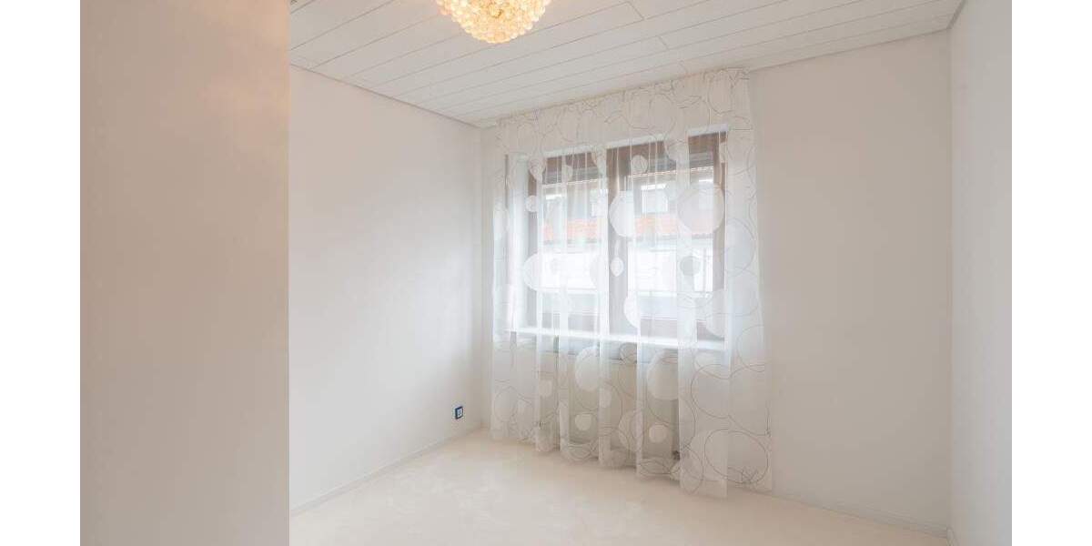 Etagenwohnung Fellbach - 5 Zimmer, 177 m&sup2;, 695.000&euro; | Angebot:21281857