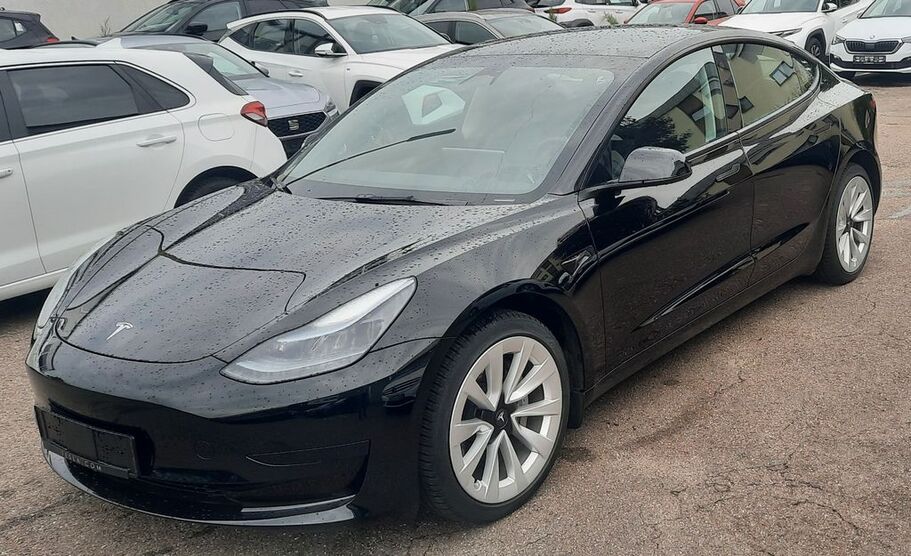 Tesla Model 3 36.760 km 27.370 € Leonberg 71229