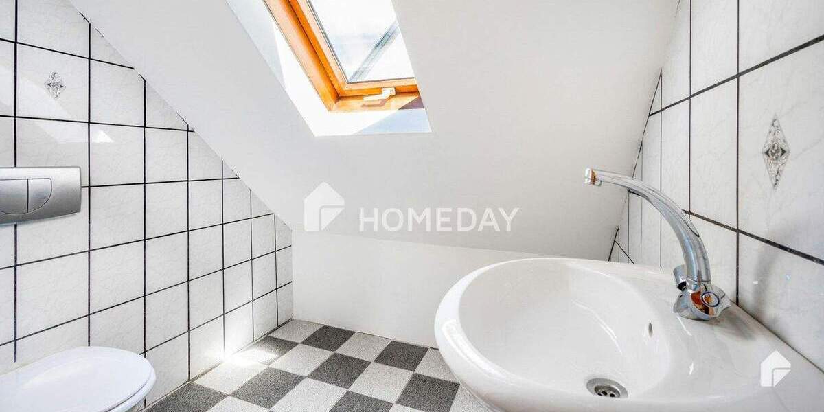 Mehrfamilienhaus, Wohnhaus Fellbach Schmiden - 9 Zimmer, 160 m&sup2;, 770.000&euro; | Angebot:24608634