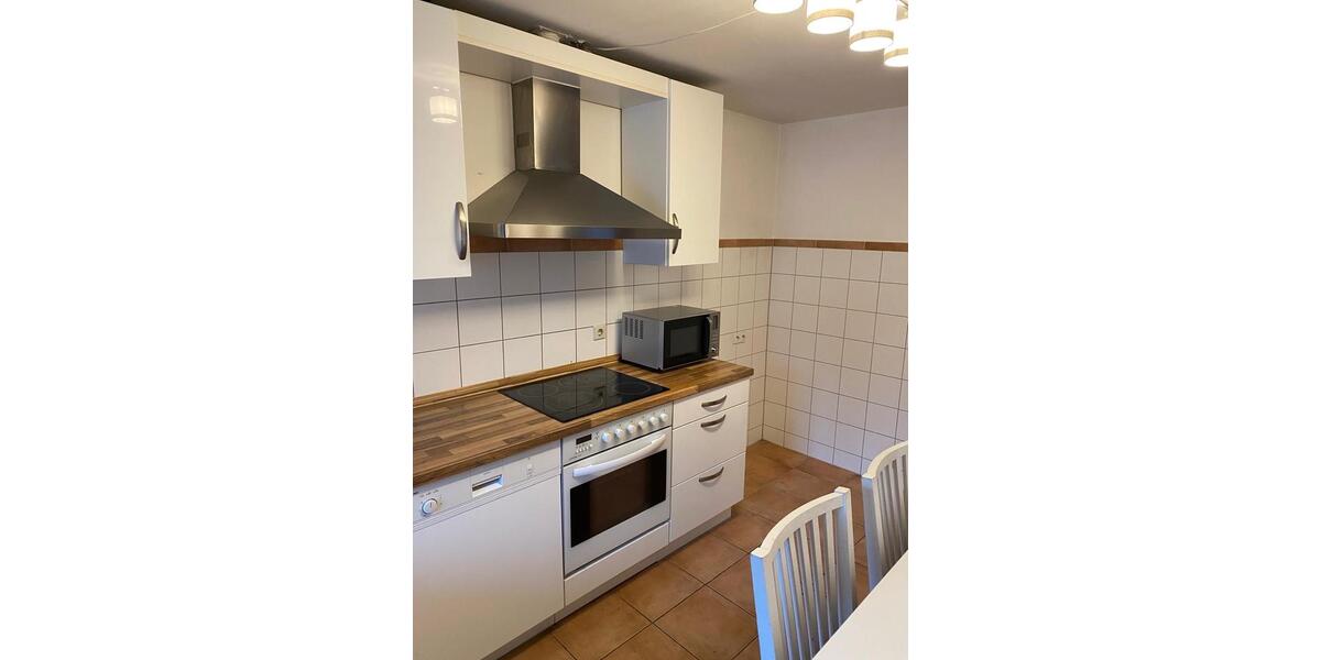 Villa Tübingen Derendingen - 4 Zimmer, 125 m&sup2;, 1.500&euro; | Angebot:25988485