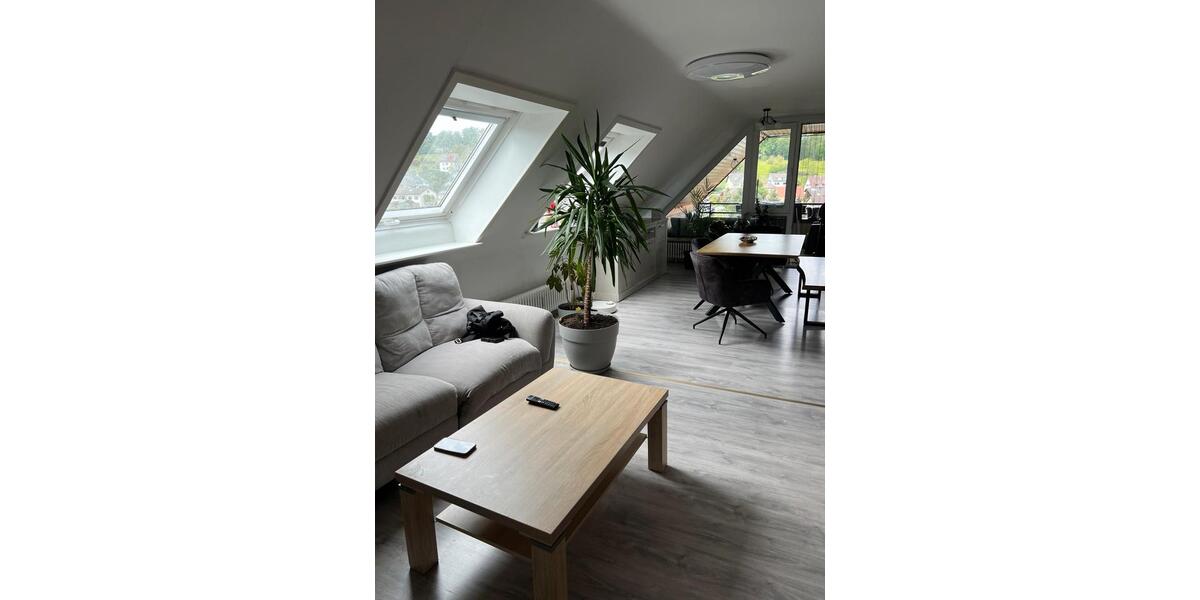 Dachgeschoßwohnung Pforzheim - 4.5 Zimmer, 94 m&sup2;, 1.200&euro; | Angebot:26322306