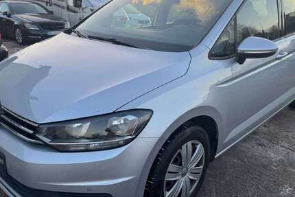 VW Touran 222.000 km 7.950 &euro; Sindelfingen/Stuttgart 71069