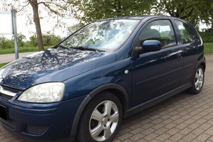 Opel Corsa 164.000 km 2.700 &euro; Herrenberg 71083