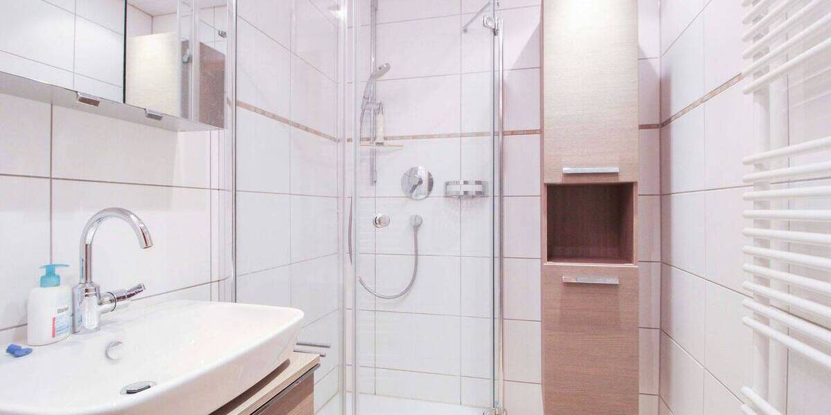 Reihenmittelhaus Stuttgart Steckfeld - 9 Zimmer, 208 m&sup2;, 765.000&euro; | Angebot:26673990