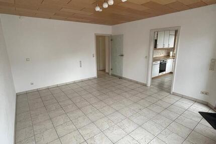 Wohnung Reutlingen Reutlingen (Kernstadt) - 3 Zimmer, 75 m&sup2;, 900&euro; | Angebot:24801977