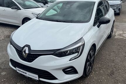 Renault Clio 33.400 km 12.890 &euro; Ludwigsburg 71636