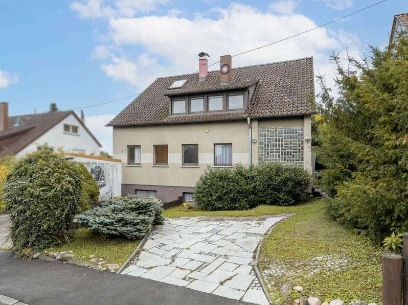 Haus zum Kaufen in Sindelfingen 649.000 € 161 m² 7 zimmer