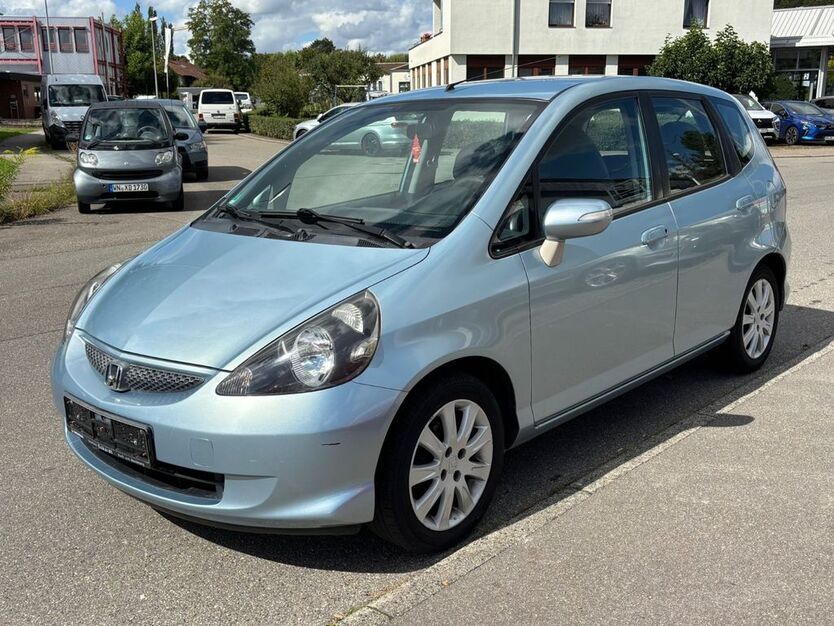 Honda Jazz 203.695 km 1.650 € Waiblingen 71334