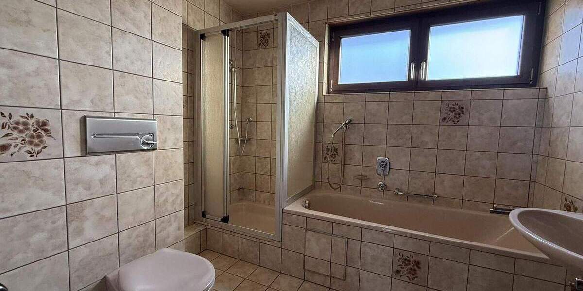 Doppelhaushälfte Esslingen am Neckar Weil - 5 Zimmer, 127 m&sup2;, 450.000&euro; | Angebot:24506069