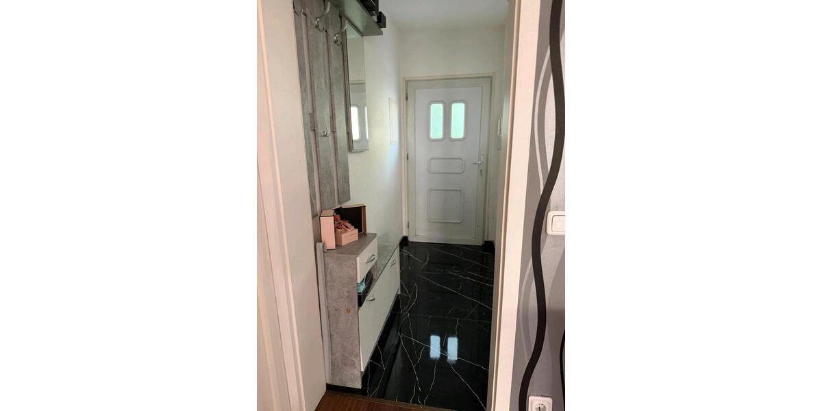 Erdgeschoßwohnung Stuttgart Luginsland - 3 Zimmer, 60 m&sup2;, 318.000&euro; | Angebot:26639907