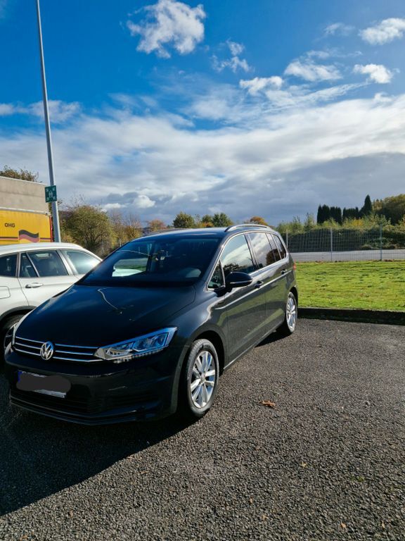 VW Touran 132.000 km 17.100 € Ostfildern 73760