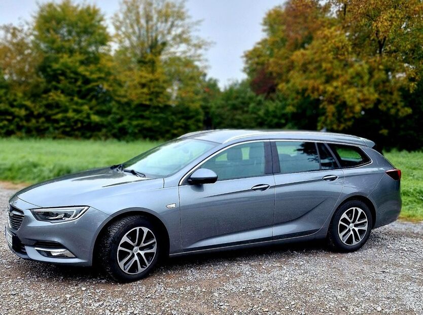 Opel Insignia 111.000 km 15.400 € LUDWIGSBURG 71634