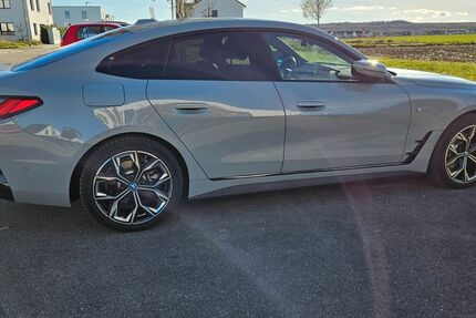 BMW i4 23.200 km 47.600 € Holzgerlingen 71088