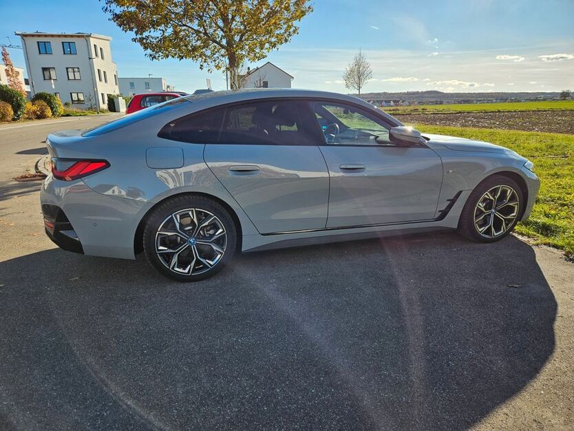 BMW i4 23.200 km 47.600 € Holzgerlingen 71088