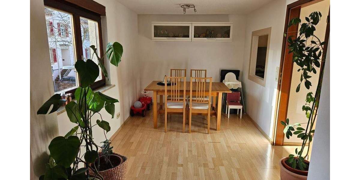 Mehrfamilienhaus, Wohnhaus Ditzingen Heimerdingen - 6 Zimmer, 140 m&sup2;, 349.000&euro; | Angebot:24779528