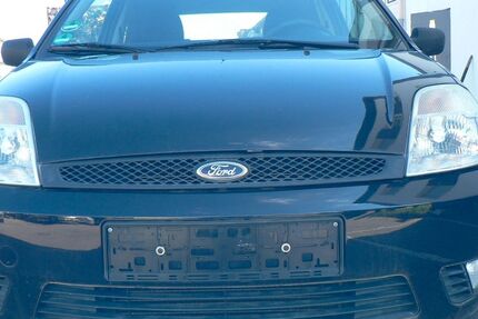 Ford Fiesta 77.000 km 1.900 &euro; Reutlingen oferdingen 72768