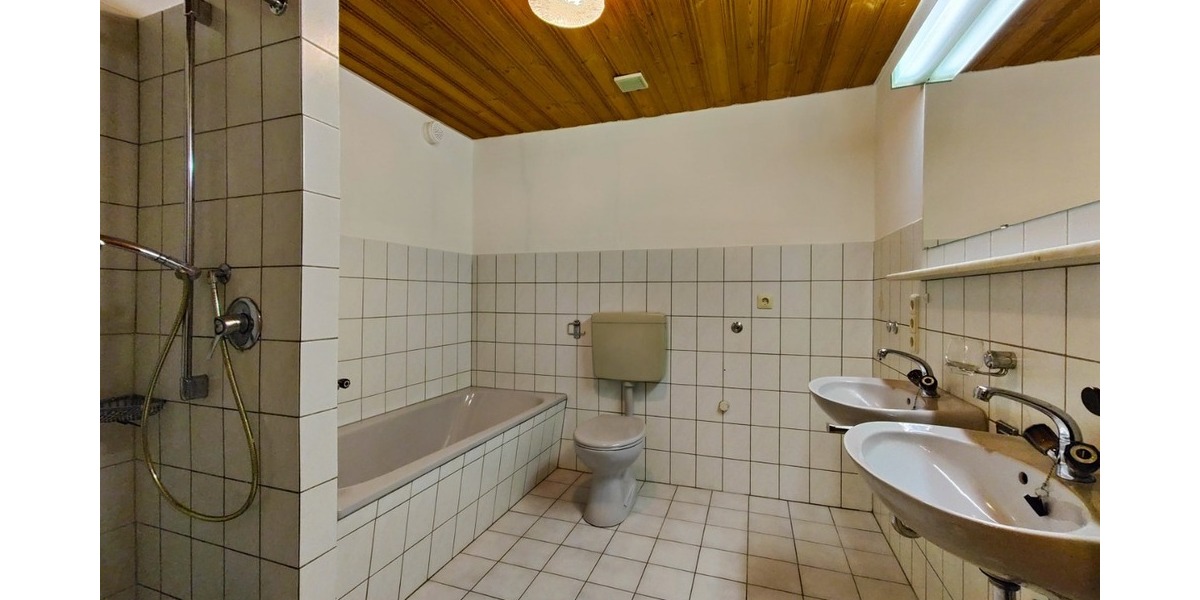 3 Zi-Wohnung in ruhiger Ortsrandlage von Oferdingen - 3- Reutlingen Oferdingen | Angebot:27027216