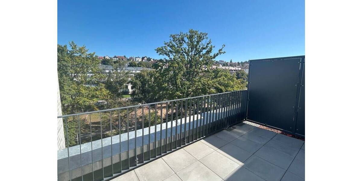 Etagenwohnung Stuttgart Untertürkheim - 3 Zimmer, 108 m&sup2;, 1.990&euro; | Angebot:24027699