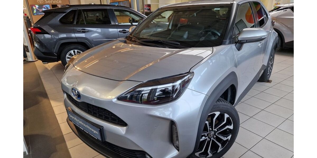 Toyota Yaris Cross 18.329 km 27.990 &euro; Nürtingen 72622