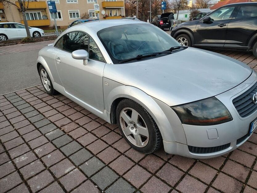 TT