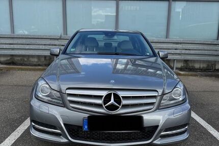 Mercedes-Benz C 250 124.976 km 15.800 &euro; Stuttgart 70565