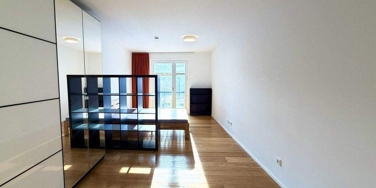 Etagenwohnung Stuttgart Stuttgart-Nord Nord - 2 Zimmer, 70 m&sup2;, 1.575&euro; | Angebot:24687763