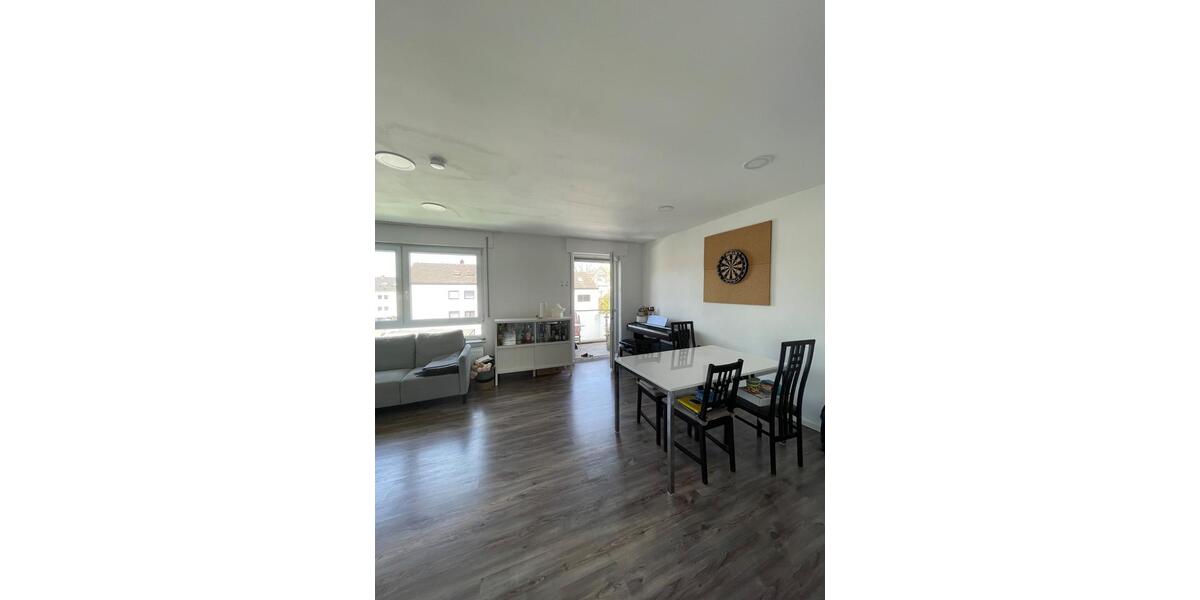 Etagenwohnung Sindelfingen Sindelfingen (Stadt) - 4 Zimmer, 106 m&sup2;, 1.600&euro; | Angebot:26045329